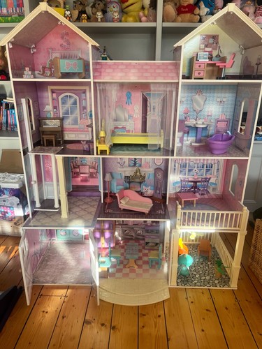 Kidkraft dolls house - kidkraft,