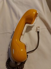 Vintage Yellow handset 16b