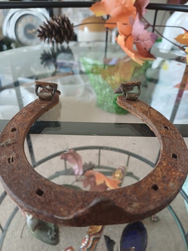 Vintage cast iron - iron/, hand