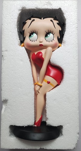 Betty boop figurines - figurines, posing
