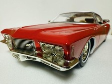 ROAD LEGENDS 1/18 1971 Buick Riviera 970676