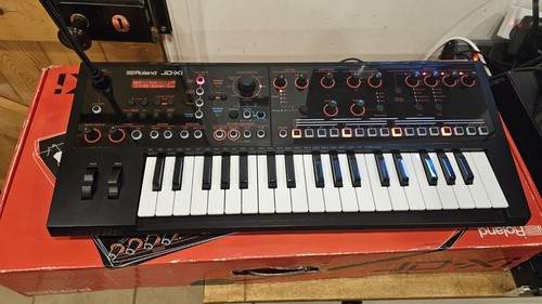 Roland portable keyboard - jd-xi,
