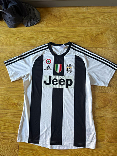 Juventus home shirt 17 - juventus,