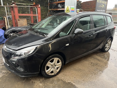 Breaking vauxhall zafira - vauxhall,