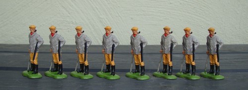 Classic britains plastic - x,