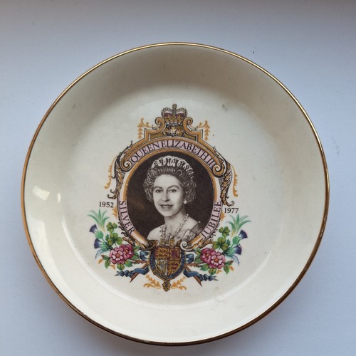 Queen elizabeth silver - elizabeth, ii
