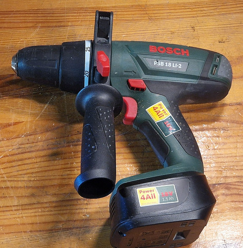 Bosch psb 2 cordless - 18,