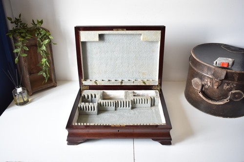 Vintage empty cutlery box - empty,