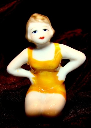 Figurine bathing beauty sexy - figurine,