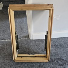 VELUX GGL 102 3000 Centre Pivot Roof Window BRAND NEW FRAME Old Glass