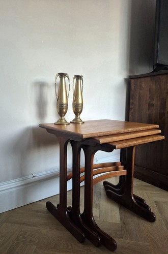 Vintage plan teak nest - g,
