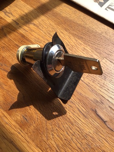 Mk1 escort door lock with - mk1,