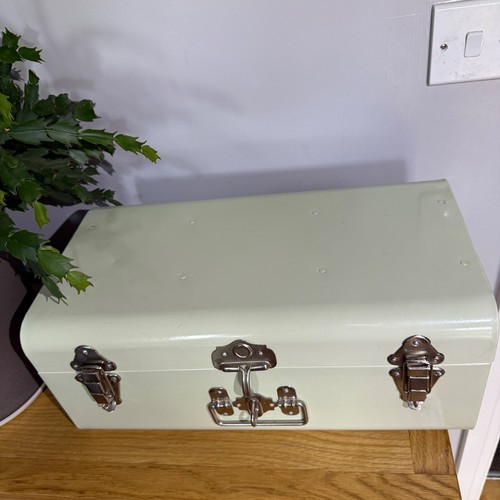 Retro metal storage trunk - retro,