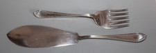 PAIR EPNS SILVER PLATED FISH SERVERS