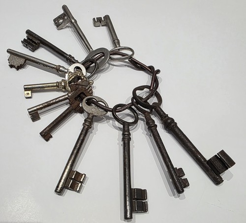 Antique bunch steel - antique,