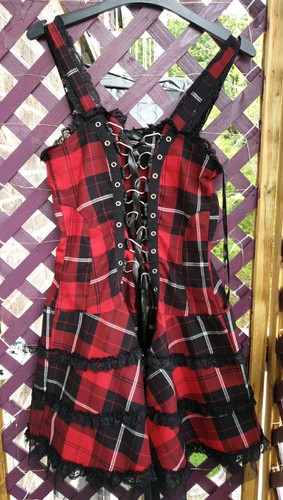 Hell bunny goth - goth/emo, tartan
