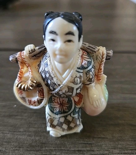 Vintage japanese netsuke resin - japanese,