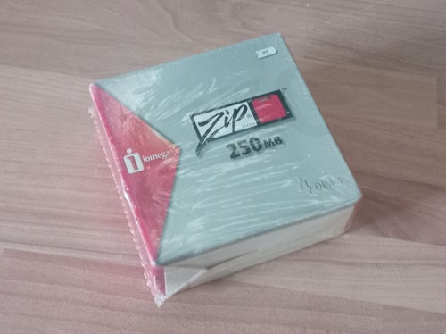 Iomega zip 250mb disk 4 - zip, pack
