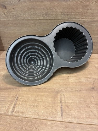 Wilton giant cupcake non - wilton, non-stick