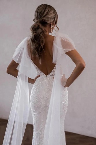 Long tulle shoulder - shoulder, for