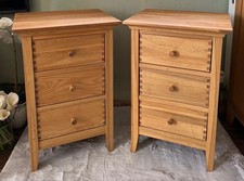 Willis & Gambier Oak Bedside