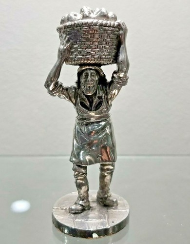 Royal hampshire figures hady - r,