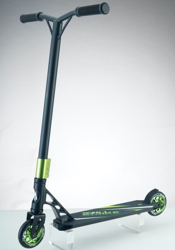 Tribal strike stunt - strike, scooter