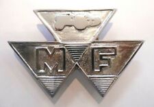 BADGE - TRIANGLE - CHROME