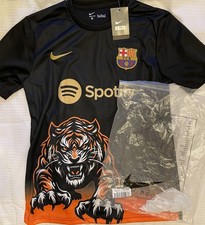 Nike Barcelona Tiger Concept Shirt Men’s Small BNWT Rare