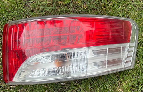2009 2012 toyota avensis - to,