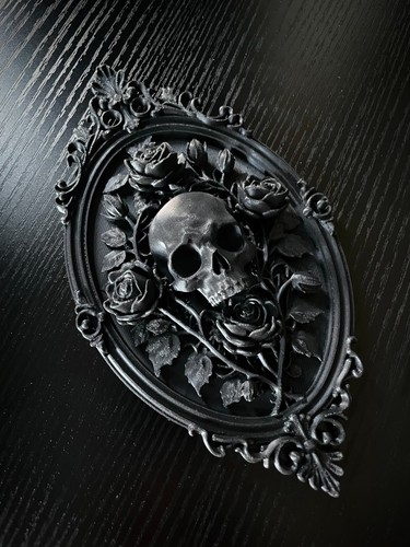 Gothic skull and - skull,