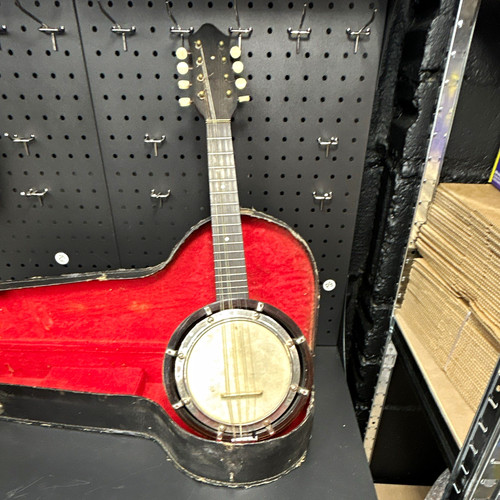 String right handed closed - 8-string,
