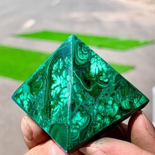 103G Natural malachite Pyramid Chakra Treatment Energy Stone Generator Spiritual