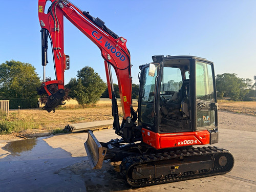 Kubota kx060 digger - kubota,
