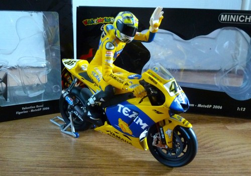 Minichamps yamaha yzrm1 - yamaha,