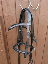 BNWOT Padded Anatomical Pony Bridle with Reins - Black *Free Postage*