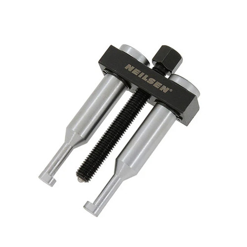 Steering wheel puller for - wheel, gm