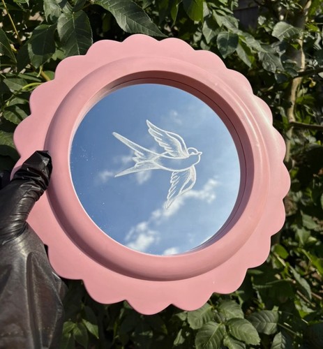 Hand engraved pink - engraved, scalloped