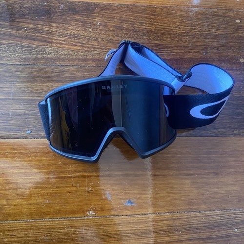 Oakley target line matte - target,