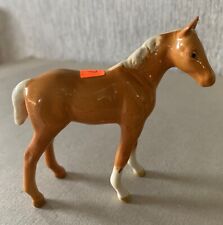 BESWICK HORSE FOAL MODEL No. 1817 FACING RIGHT PALOMINO  GLOSS PERFECT