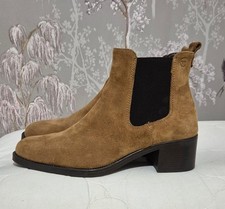 Brown real suede Tamaris ankle Chelsea boots size 5
