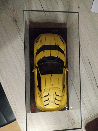 Ferrari 812 - 1/18,