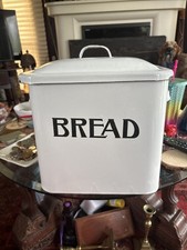 Vintage Traditional White Old