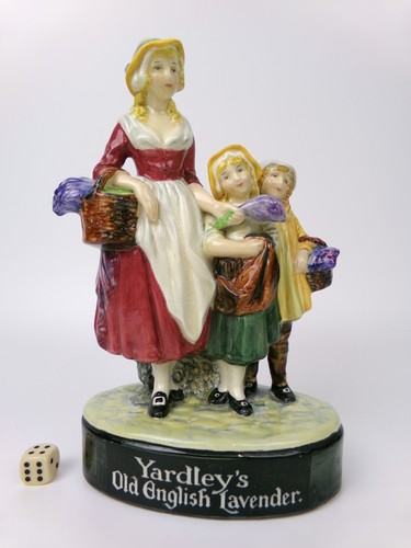Royal doulton figurine - doulton,