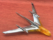 Nice 1955 Pontiac Hood Ornament Chieftain ,Star Chief ,Safari amber Indian head