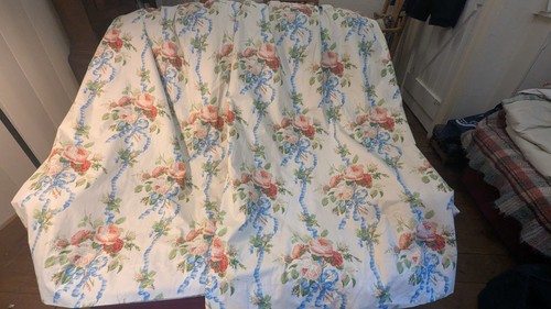 Jane churchill roses - &, ribbons