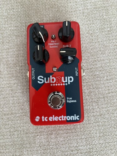 Electronic sub up - up, octaver