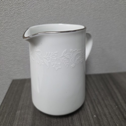 Noritake reina creamer - noritake, 3.75"