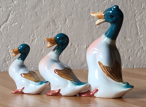 Beswick comical laughing - beswick,