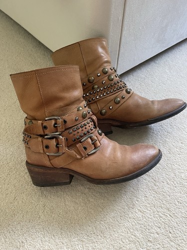 Russell bromley tan leather - &,